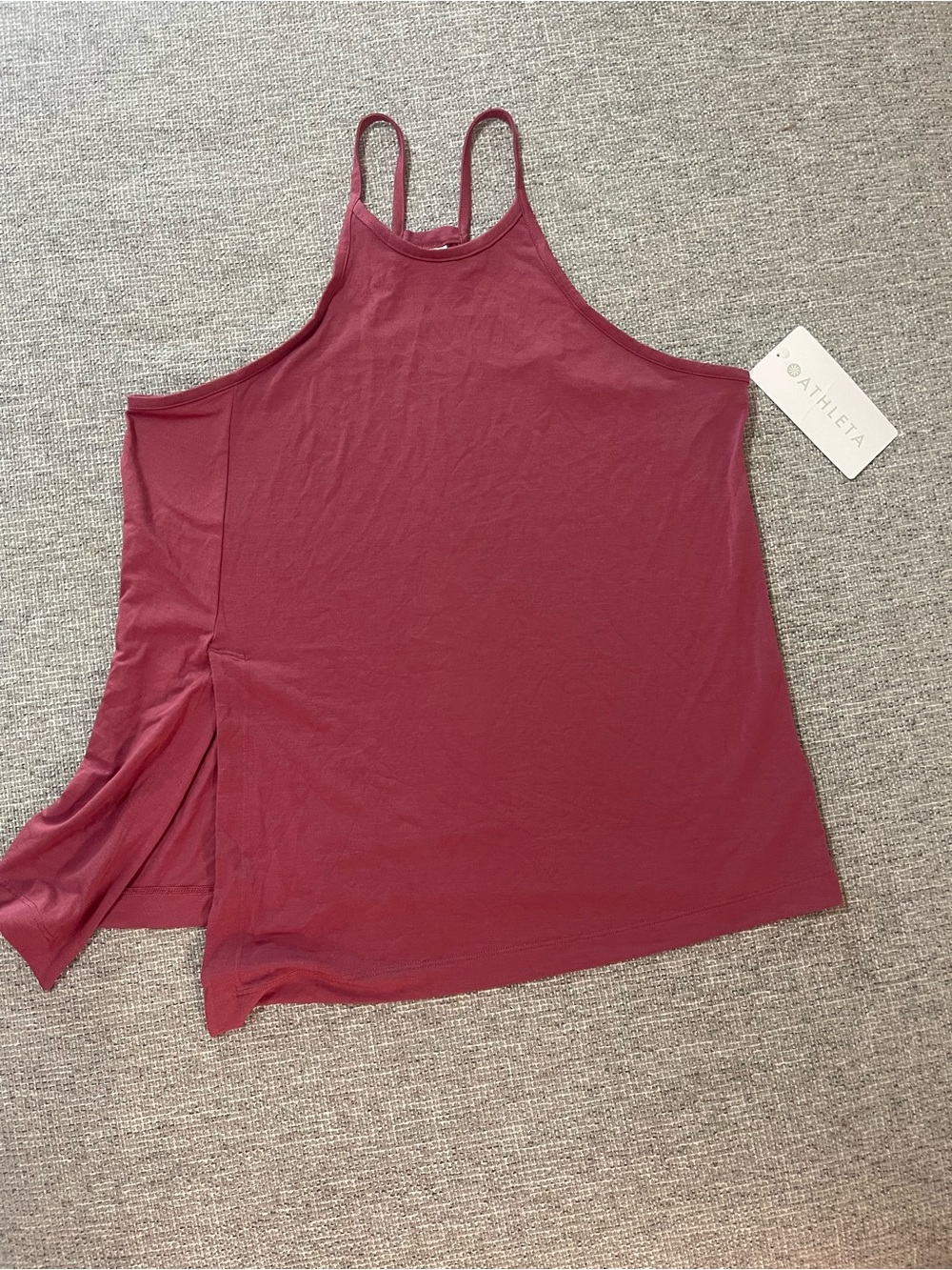 Athleta Essence Explore Tank